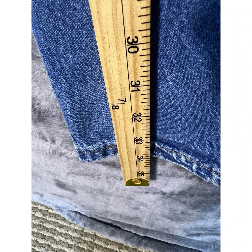 Wrangler 31x32 Relaxed Fit Jeans Medium Wash Distressed Denim Mens
